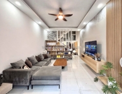 Nhà đẹp 4 tầng - ngang hơn 4m -dài 15m -quận bình thạnh