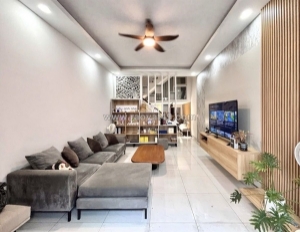 Nhà đẹp 4 tầng - ngang hơn 4m -dài 15m -quận bình thạnh