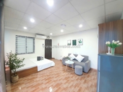 Nhà đẹp 7 tầng thang máy cổ nhuế, 80m2 giá 13,5 tỷ bao bọc xung quanh bởi 3