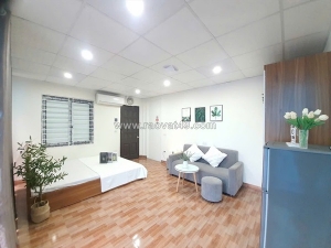 Nhà đẹp 7 tầng thang máy cổ nhuế, 80m2 giá 13,5 tỷ bao bọc xung quanh bởi 3