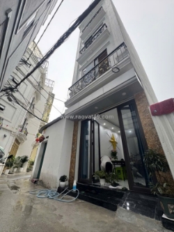 Nhà đep bắc từ liêm, ô tô đỗ cửa, 5 tầng, diện tích 30m2 giá 6,3 tỷ( có thương