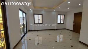 Nhà đẹp đón tết, hoàng quốc việt, 3 mặt thoáng, ô tô tải, 50m x 5t, mặt tiền 5m