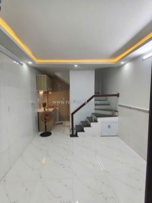 Nhà đẹp - giá tốt -bán nhà vị trí đắc địa tại nhà 111// phạm văn chiêu, phường