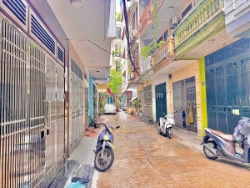 Nhà đẹp phân lô ô tô đỗ cửa -kinh doanh đường láng 37m2 x 5 tầng15.8 tỷ đống đa