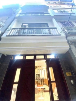 Nhà đẹp thụy phương - 35m2 - 4 tầng - 5 ngủ - giá 6 tỷ - phân lô - trung tâm