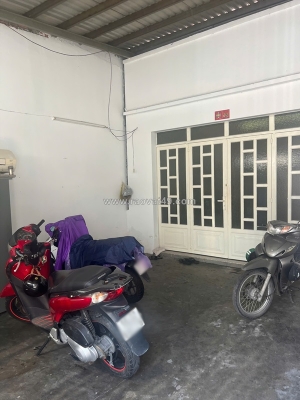 Nhà diện tích lớn 2m2 hẻm thông đường chánh hưng p9q8. giá 11 tỷ