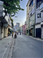 Nhà đường nguyễn phi khanh quận 1 phường tân định cũ.