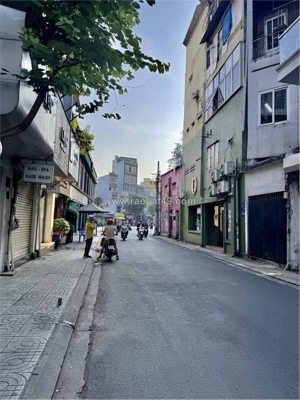 Nhà đường nguyễn phi khanh quận 1 phường tân định cũ.