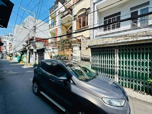 Nhà đường nơ trang long phường 13 bình thạnh cũ.