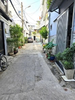 Nhà hxh đường trần bình trọng quận bình thạnh phường 5 cũ.