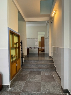 Nhà mặt tiền đường ngọc hân công chúa view đảo hoa sen 
 diện tích :