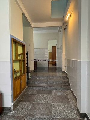 Nhà mặt tiền đường ngọc hân công chúa view đảo hoa sen 
 diện tích :