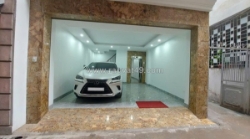 Nhà mới lô góc - hồ tùng mậu - mặt ngõ thông - kinh doanh đỉnh - thang máy -