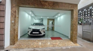 Nhà mới lô góc - hồ tùng mậu - mặt ngõ thông - kinh doanh đỉnh - thang máy -