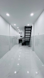 Nhà mới ngay trung tâm q7 q8 q4 q1, hẻm 997 trần xuân soạn 2,15 tỷ, 2 tầng