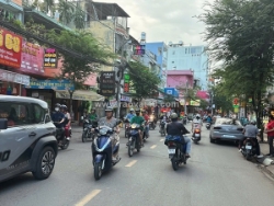 Nhà ngộp hxh ngang 4.5m 3m2 4 lầu nguyễn văn khối tặng nt xịn gần trường c3