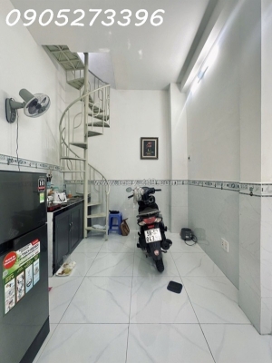 Nhà phú nhuận - đường thích quảng đức - hxh tránh thông - 5 tầng btct 3pn 3wc -