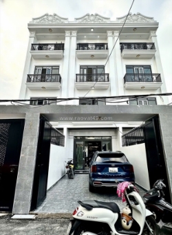 Nhà sân cổng riêng thiên lôi, 141m 4 tầng mới tinh, ngõ ô.tô, giá 8.9 tỉ