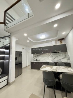 Nhà siêu đẹp. duy nhất căn nhà đã hoàn công
diện tích : 58,5m2 giá 7tỷ1 mọi