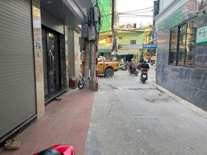 Ô tô vào nhà - ngõ thông kinh doanh - thang máy - thoáng  trước sau