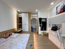 Oto tới nhà 1 lầu 3pn vài bước ra mặt tiền phạm hùng p4q8