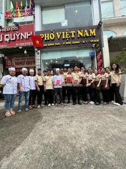 Phở vn chi nhánh q1 tuyển nv biết tiếng anh, tiếng trung & phụ bếp