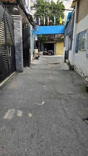 Sát mặt tiền tôn thất thuyết q4

ngang 4.3 dài 15 nở hậu 7m - đúc bê tông