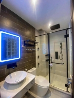 Siêu phẩm - chdv - 8 tầng - có hầm - than máy - đang full khách - trần bình