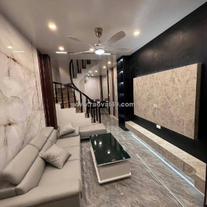 Siêu phẩm ngọc hà -38m 5t nhỉnh 8 tỷ - gần ô tô - nhà đẹp full nội thất - thang