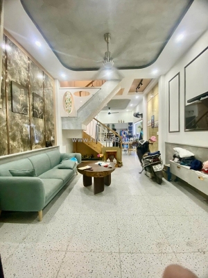 Siêu phẩm nhà 4 tầng sang trọng hxh gần chợ, bến xe buýt hiệp thành, quận 12..