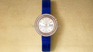 So sánh dây da và dây kim loại piaget: nên chọn loại nào?