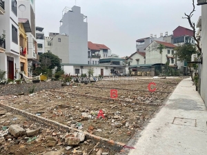 Trung tâm bồ đề đất hiếm 51m2, mt5m, ô tô đỗ cổng, đầu tư là thắng - 8.x tỷ