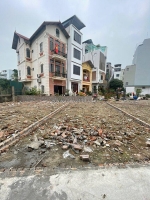 Trung tâm ngọc thụy đất hiếm 51m2, mt5m, ô tô đỗ cổng, đầu tư là thắng - 8.x tỷ