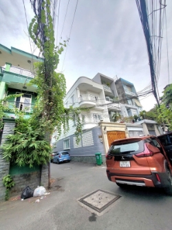 Trung tâm quận 9,bán nhà đỗ xuân hợp,căn góc thoáng mát,phường phước long