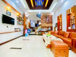 Vi.p tân phú – gần aeon mall – nhà 4 tầng đẹp – ngang 5 – giá nhỉnh 10