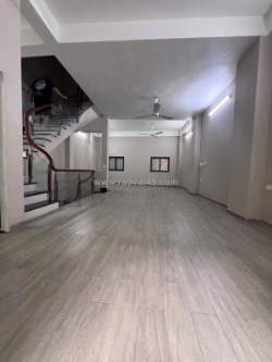 Víp tây hồ phố lạc long quân 60m 4t mt 5,9m giá 17,9 tỷ-ngõ thông- kinh doanh-