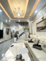 Xe hơi ngủ nhà! bán nhà 3 tầng lung linh hai bà trưng, 65m2, chỉ 14.x tỷ tl