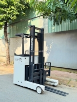 Xe nâng điện đứng lái  phù hợp kho nhỏ