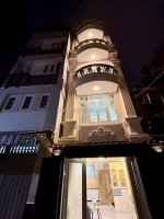 6.95 tỷ- bán nhà 5 tầng hẻm 5m phan xích long- gần mt- 4pn 5wc full nội thất