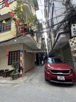 Bán đất tặng nhà học viên tài chính - dt89m2 - 4 tầng - mt5m - giá 12 tỷ - ngõ