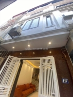 Bán gấp nhà 4 tầng bế văn đàn, hà đông 45m2 ô tô đỗ cửa gần trường học giá 8,65