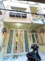 Bán nhà hẻm ni sư huỳnh liên p.10 tb 3 tầng 43m2 (4 x 11) 4,4 tỷ tl