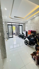 Bán nhà hoà hưng q10, hxh 4 tầng 4pn ngang 4.4m x 15m giá 12 tỷ