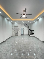 Bán nhà khu văn miếu 45m2 x 6 tầng thang máy, mt 6m, gần oto, gần hồ, 8,5 tỷ