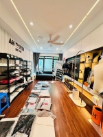 Bán nhà mặt ngõ hạ yên quyết 50mx5t oto kinh doanh sổ vuông nhà thoáng mới đẹp