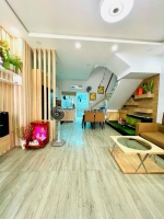 Bán nhà mega village khang điền, quận 9, dt 75m2, 3 tầng, 3 phòng ngủ, nhỉnh 7