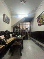 Bán nhà phố ngọc khánh dt 36m2 4 tầng mt 3.4m giá 11.6 tỷ ba đình