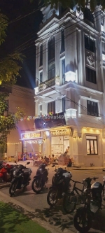 Chính chủ cần bán đất mặt hồ điều hoà trên đất có nhà cấp 4 đang kinh doanh bia