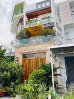 Mặt tiền 4 tầng 88m2 quận 8  đường 20m  ngang 5m bề thế, xe hơi ngủ trong nhà,