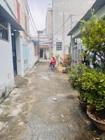 Nhà 104m2, thích hợp xây căn hộ dịch vụ, ngang 5m, huỳnh tấn phát q7, chỉ